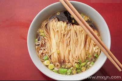 孕妇梦见煮面条