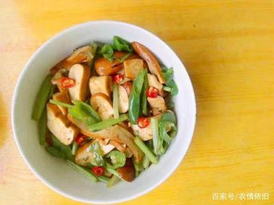 月子能吃芹菜吗