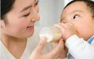 妈妈发烧宝宝能吃母乳吗