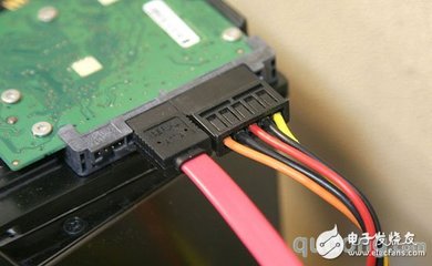 电脑电源接口
