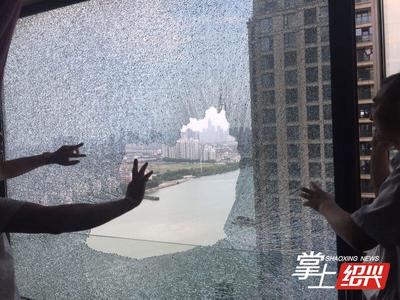 钢化玻璃为什么会爆