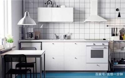 先吊顶再装橱柜吗