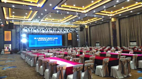 捷克五万块钱在线吃瓜相关图片