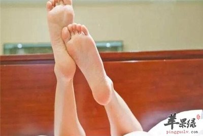 脚心难受是怎么回事