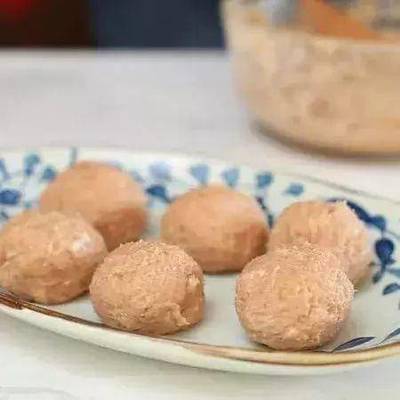 香菇猪肉丸子炖土豆