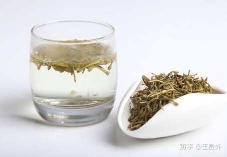 咳嗽喝金银花