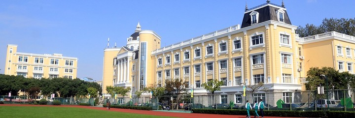 上海嘉定区的大学