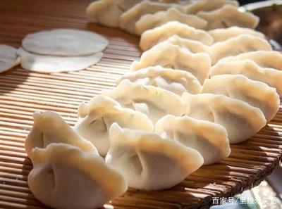 白萝卜条香菇韭菜猪肉饺子