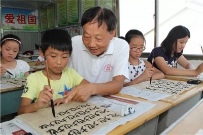 家乡的好人好事800字作文开头怎么写