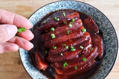 孕妇可以吃梅菜扣肉吗