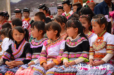 花山节是哪个民族的节日