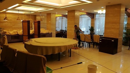 地板很滑怎么办