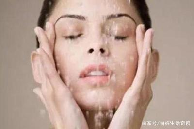 晚上可以用洗面奶洗脸吗