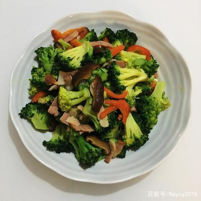 香菇西兰花炒腊肠