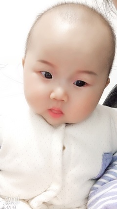 女宝宝三个月身高