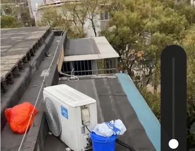 顶楼厨房通气孔封掉