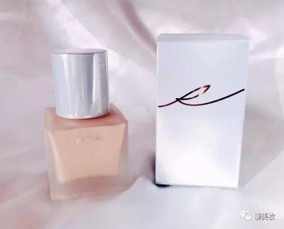 玫珂菲粉底液好用吗