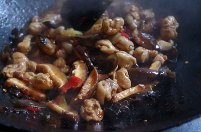 香菇鸡肉卤做法大全家常菜