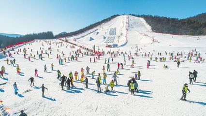 打破季节限制，一年四季都能畅享滑雪乐趣
