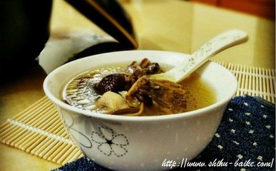 薏仁黄芪香菇红枣鸡汤