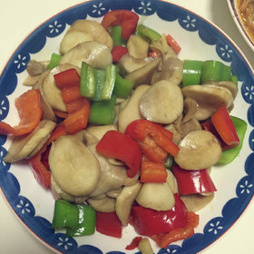 青椒炒鸡腿菇做法大全家常