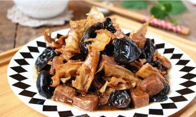 肉丁香菇卤
