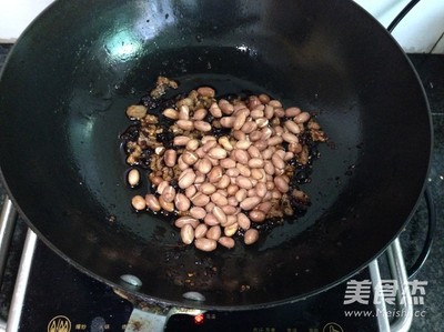 猪肉煮花生的做法大全家常