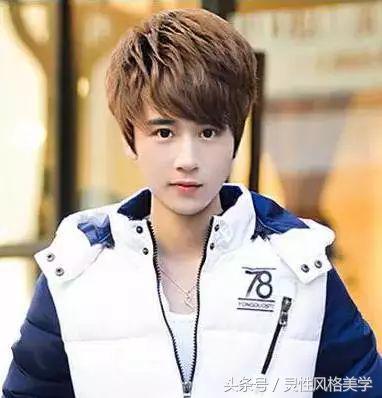女生的男生发型短头发