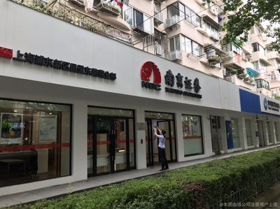 乳房经常疼是怎么回事