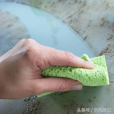 怎样把玻璃擦干净