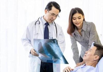 医生多少钱一个月