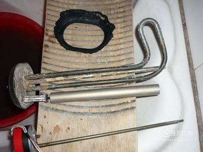 怎样拆电热水器