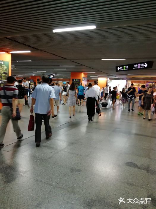 南京东路地铁站