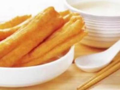 坐月子能吃油条吗