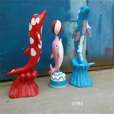 玻璃钢雕塑价格