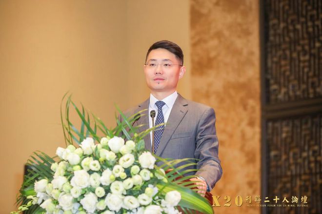 马朗律师