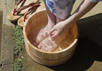 塑料桶泡脚会致癌吗