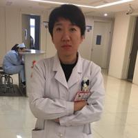 右眼皮抽搐是怎么回事