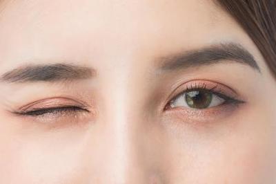 最近左眼皮一直跳是怎么回事