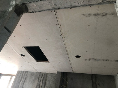 石膏板吊顶能装凉霸吗