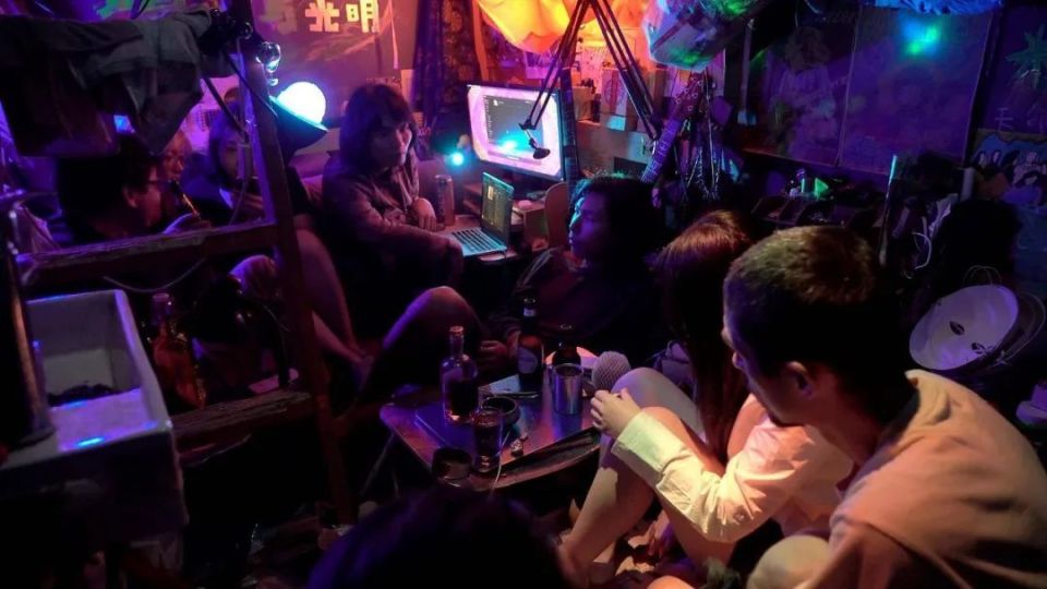 麦客：中国·铁与镰刀的冲突