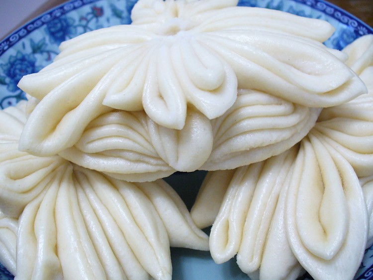 鱼儿摆莲花馍制作方法